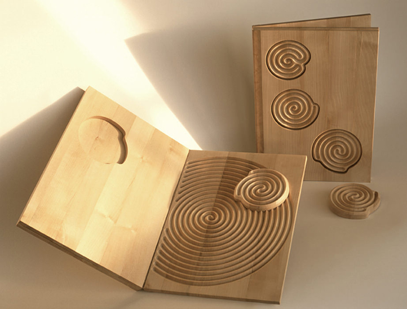 wood carving - spiraalikirja